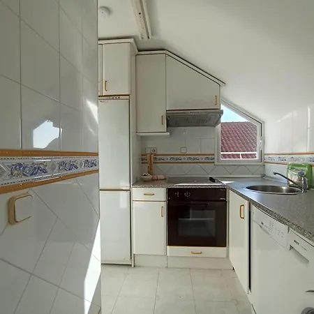 Atico Frente Al Mar En Playa Usil Con 2 Terrazas Apartmán *