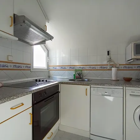Atico Frente Al Mar En Playa Usil Con 2 Terrazas Apartmán