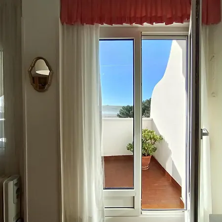Atico Frente Al Mar En Playa Usil Con 2 Terrazas Apartmán *