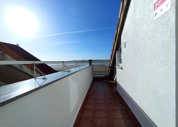 ático Frente Al Mar En Playa Usil Con 2 Terrazas Appartamento