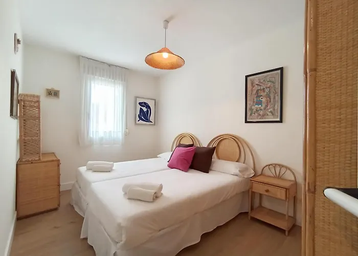 Appartamento ático Frente Al Mar En Playa Usil Con 2 Terrazas