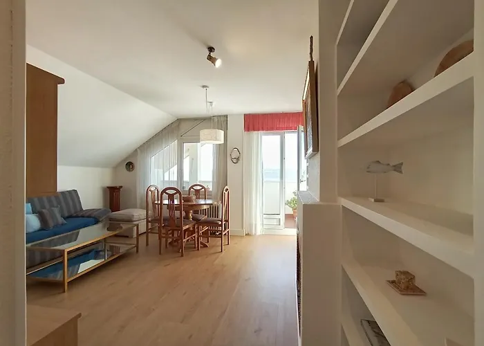 ático Frente Al Mar En Playa Usil Con 2 Terrazas *