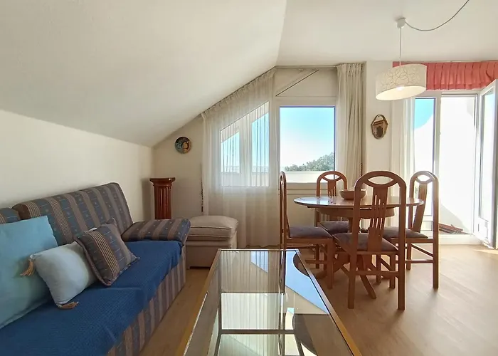 ático Frente Al Mar En Playa Usil Con 2 Terrazas